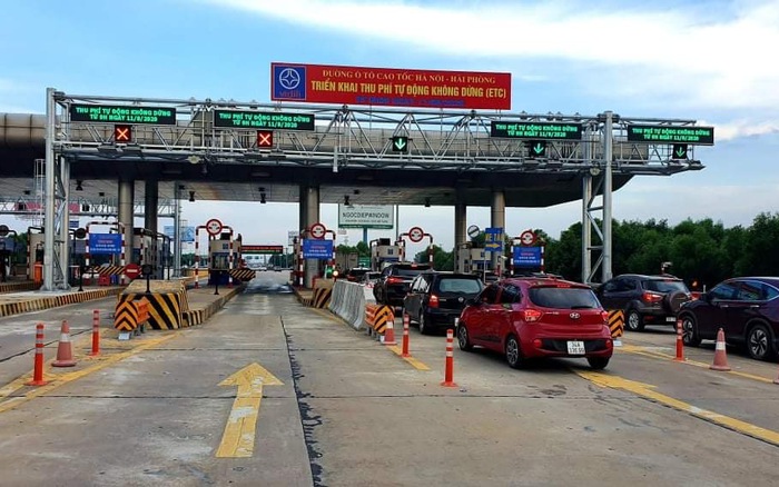 Nắm rõ các mức phạt khi đi qua trạm thu phí đường bộ để tránh vi phạm Nắm rõ các mức phạt khi đi qua trạm thu phí đường bộ để tránh vi phạm
