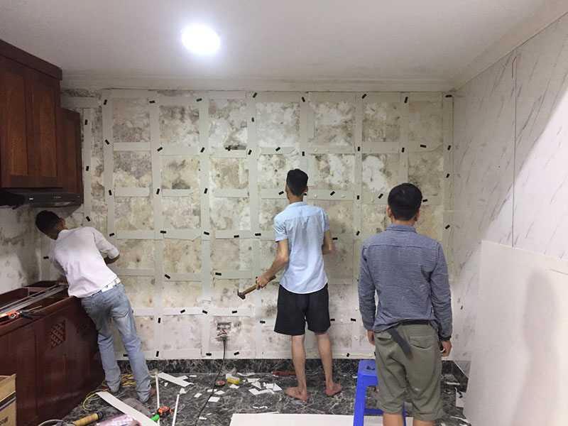 Hiện tượng mốc tường gây mất thẩm mỹ cho căn nhà