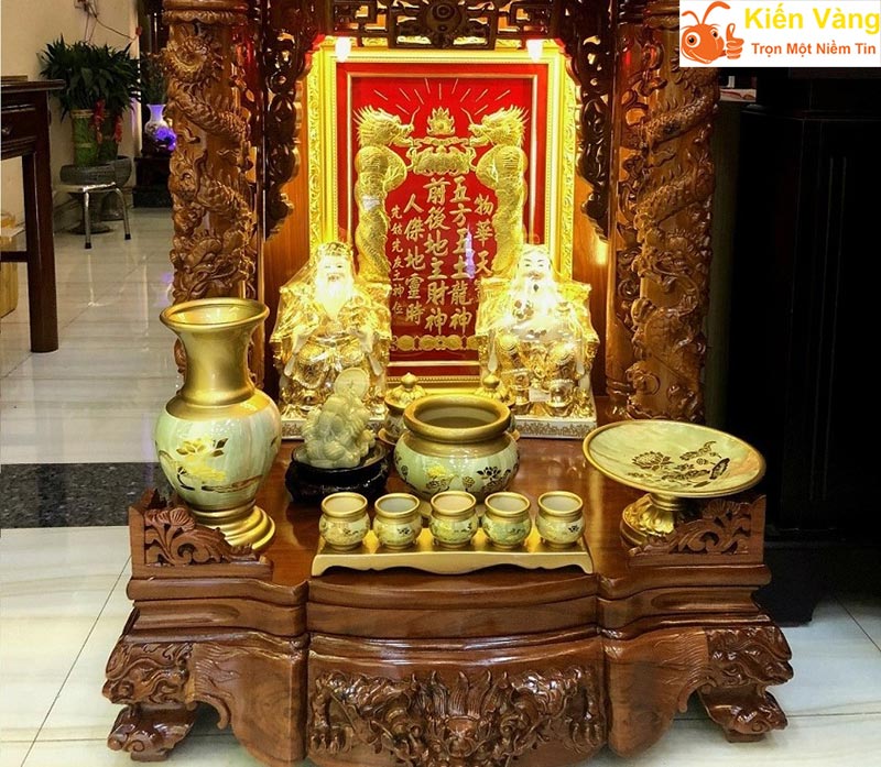 Mơ thấy bàn thờ ông Địa có ý nghĩa ấm no, sung túc cho cả gia đình