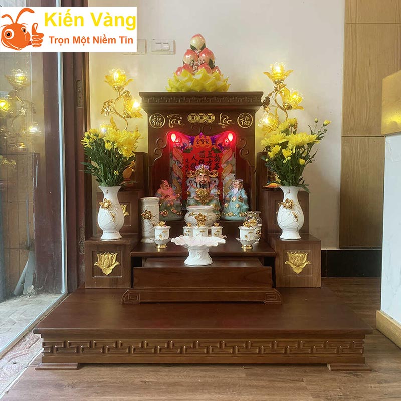 Ban thờ Thần Tài chỉn chu, sạch đẹp trong mơ là điềm báo tốt lành về tài lộc