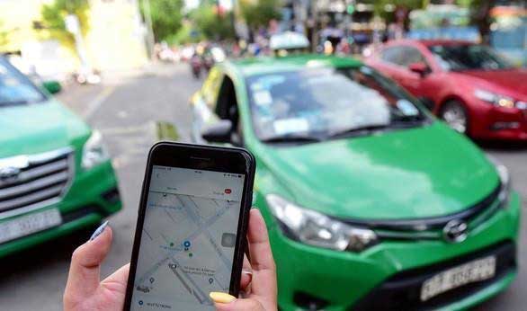 Nên chọn taxi truyền thống hay taxi công nghệ Nên chọn taxi truyền thống hay taxi công nghệ
