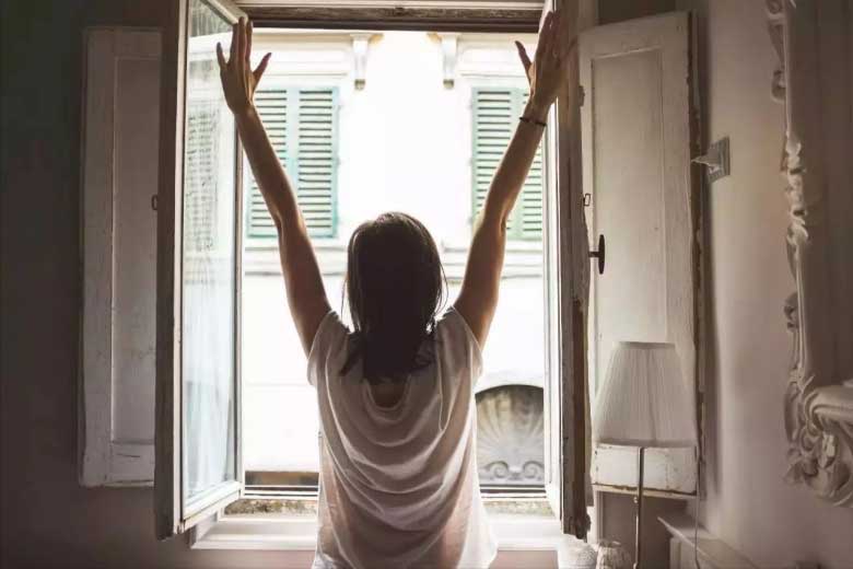Mở cửa thông gió tự nhiên